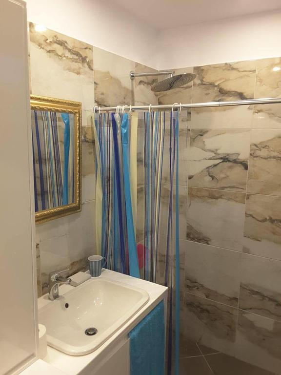 Apartment Te Kalua Saranda Kültér fotó
