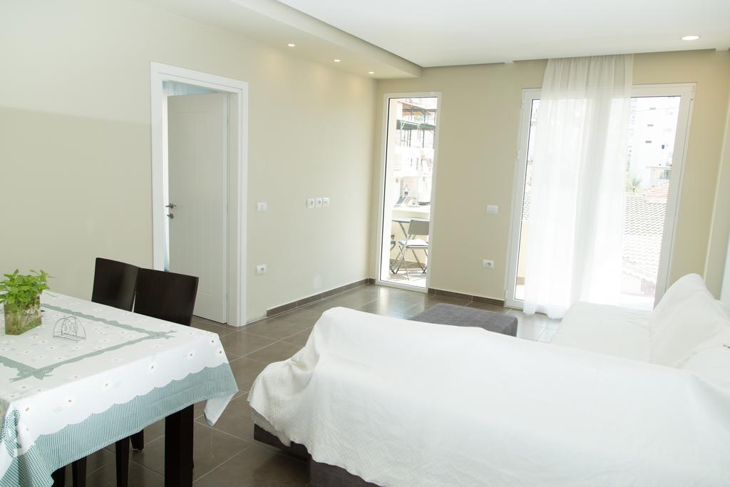 Apartment Te Kalua Saranda Kültér fotó